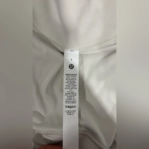 Lululemon Athletica White Ski Jacket with High Collar - Picture 6 of 7